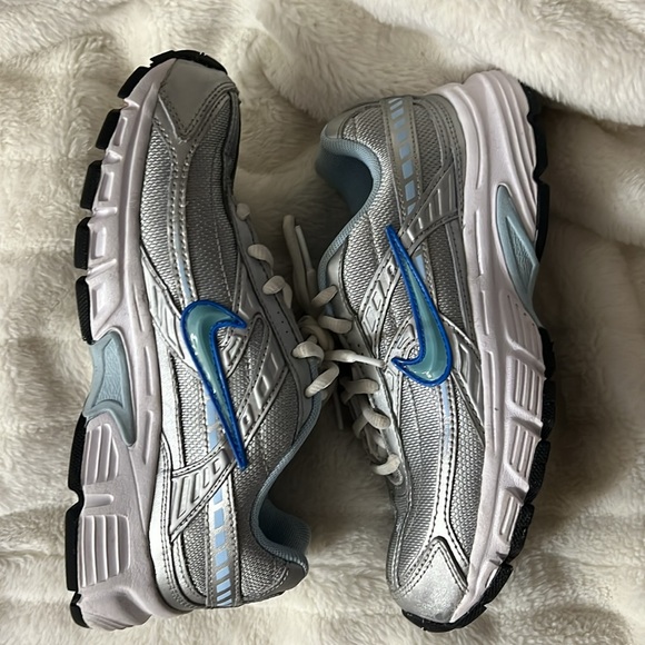 Nike Initiator - Picture 2 of 6